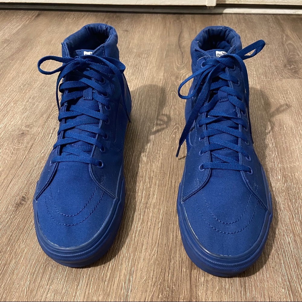 Vans SK8-Hi Mono Skate Sneaker-True Blue Size 11.5